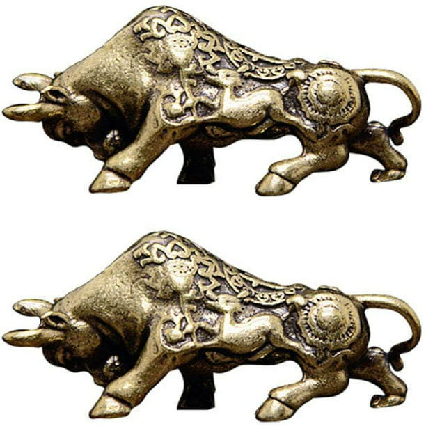 Symbol of Career and Wealth Cow Figure Statues Ox Sculptures for Home Living Room Office Decoration Wall Street Bull Art Decor Brass Bull Statue 